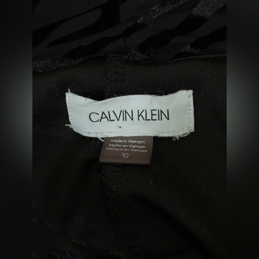 Calvin Klein Black Flocked Animal Print‎ Stretch Dress Size 10 | Tie Neck - Picture 5 of 7